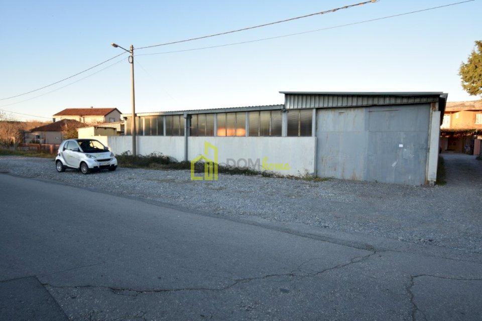 Magacin 330m2, Konik